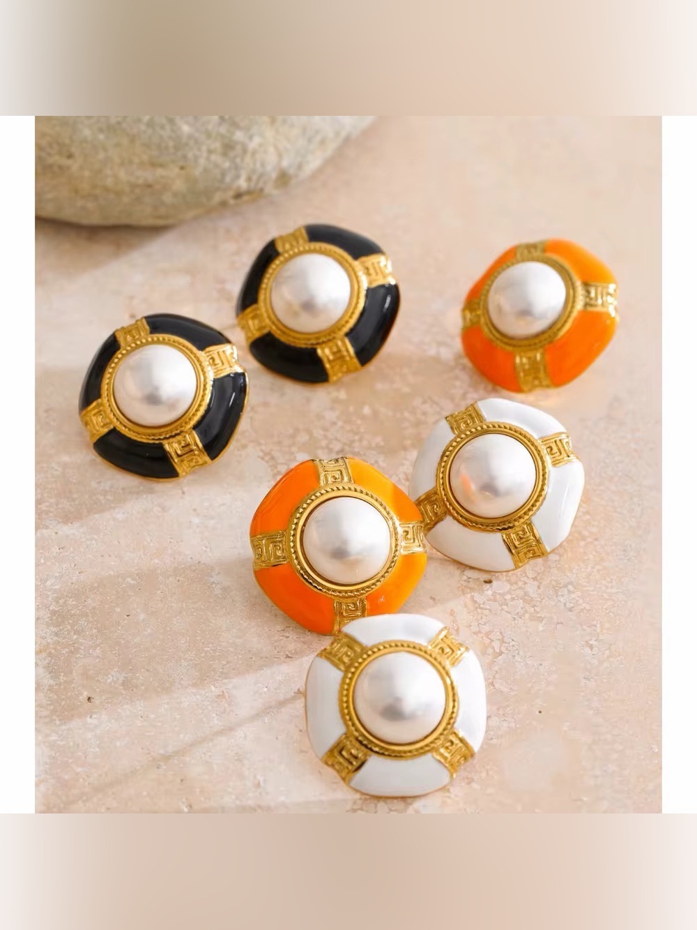 Vintage Black Enamel & Pearl Stud Earrings – PVD Gold Plated Stainless Steel - Picture 3 of 6